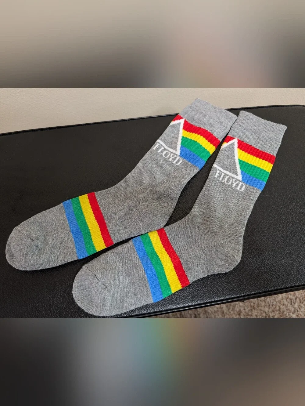 NWOT Pink Floyd Dark Side of the Moon Prism Crew Socks Rainbow Stripes